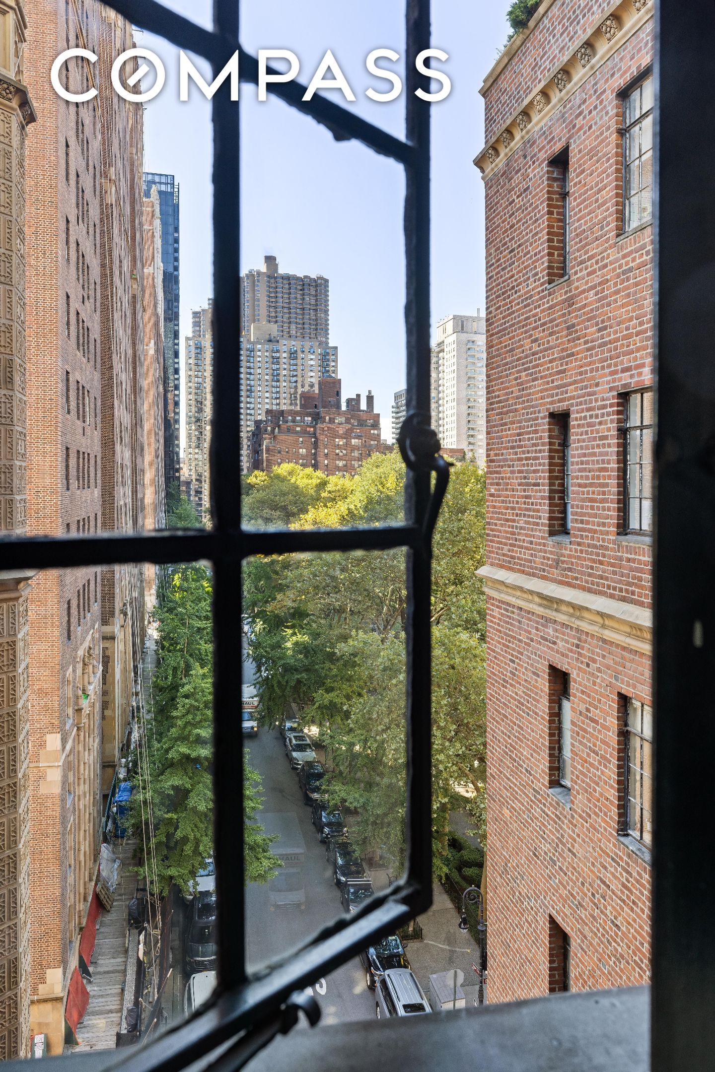 #5 photo, 333 E 43rd Street, Midtown East , NY 10017