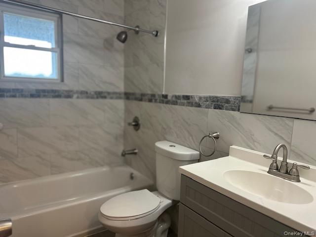 #5 photo, 312 Edwards Place, Yonkers , NY 10703