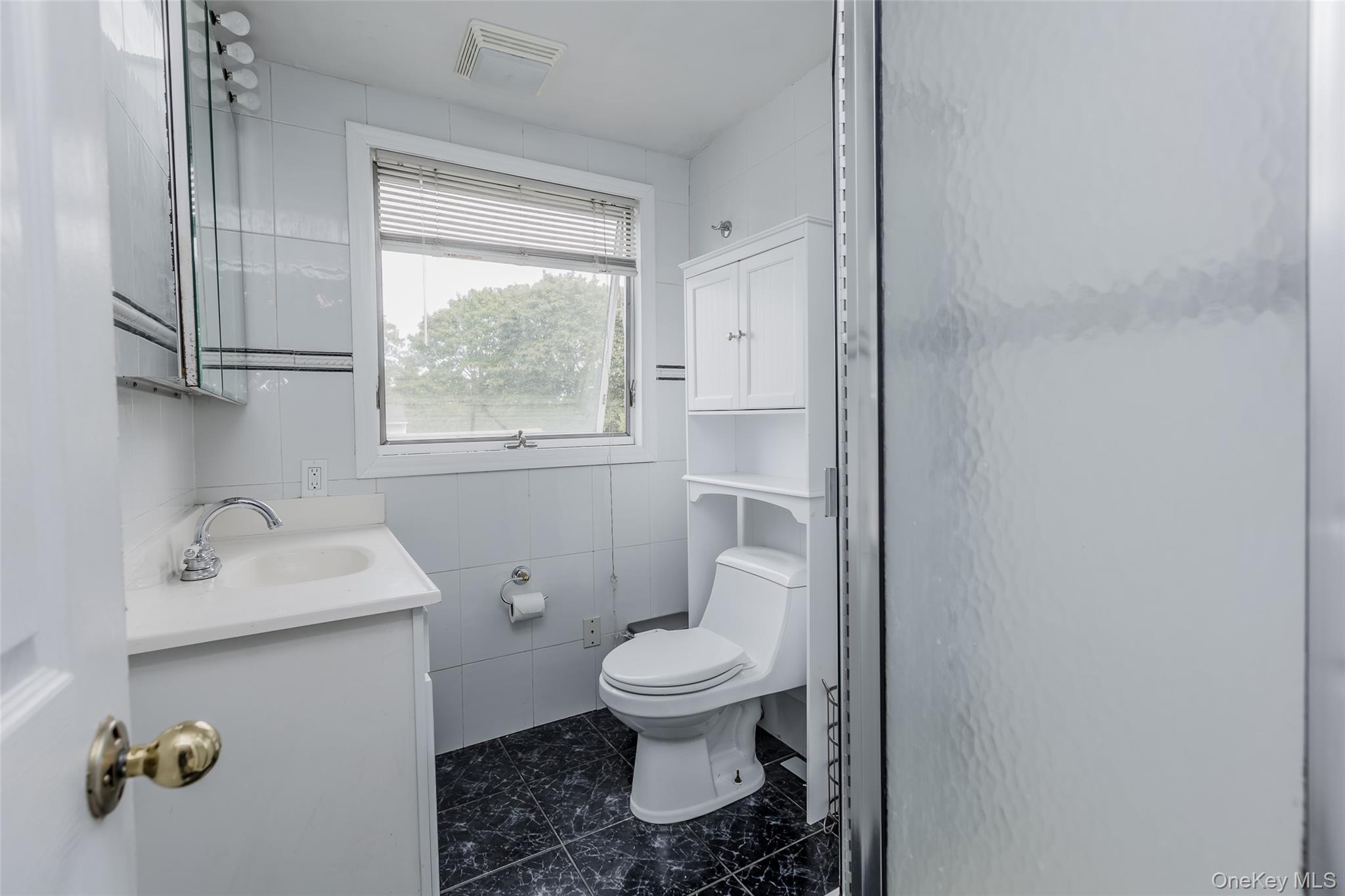 #5 photo, 97 Rosewood Road, מחוז סאפוק Kings Park , NY 11754