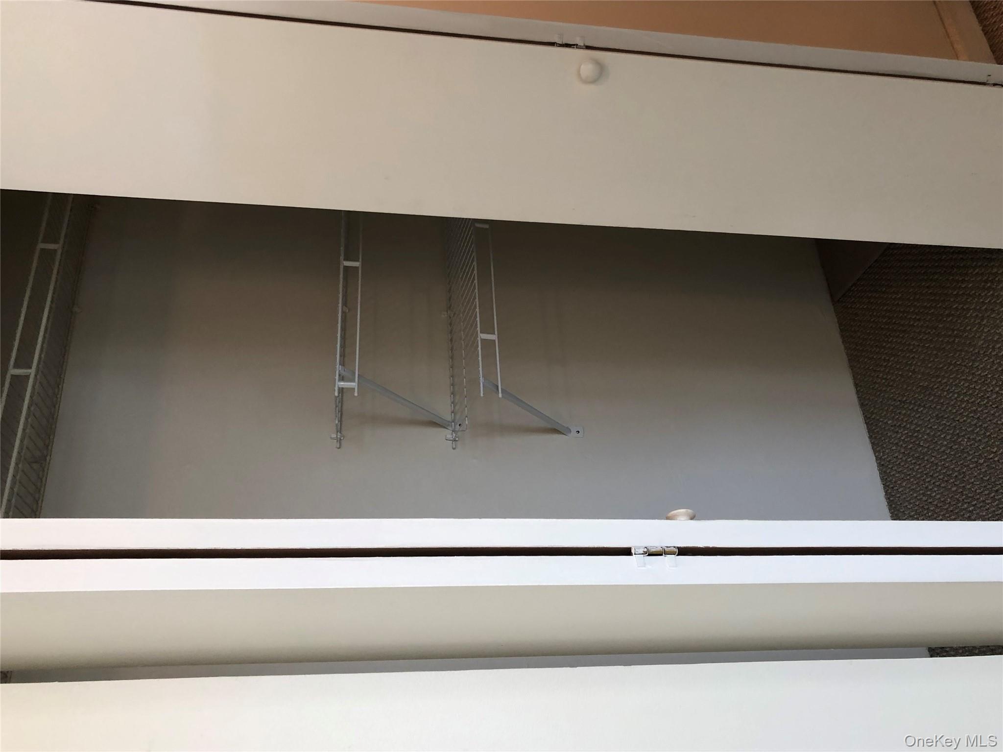 #12 photo, 475 W Broadway, नासाउ काउंटी Long Beach , NY 11561