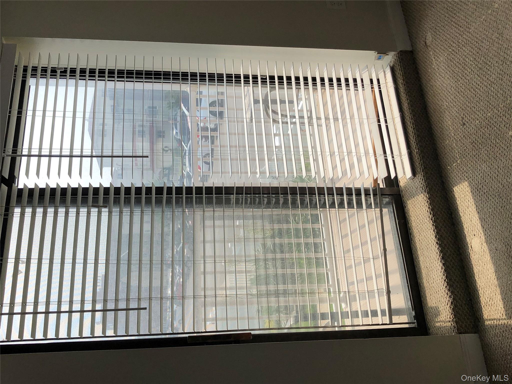 #13 photo, 475 W Broadway, नासाउ काउंटी Long Beach , NY 11561