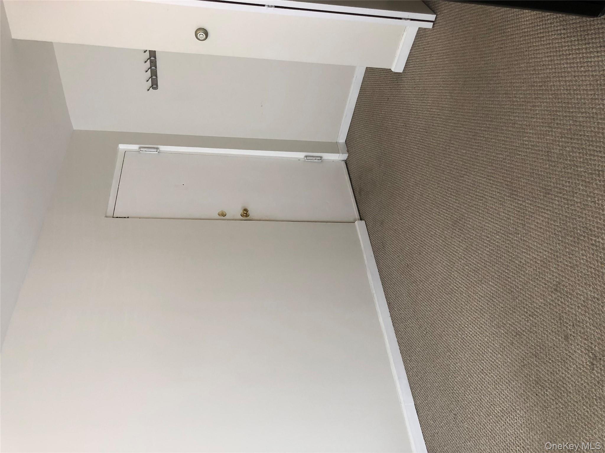 #6 photo, 475 W Broadway, नासाउ काउंटी Long Beach , NY 11561