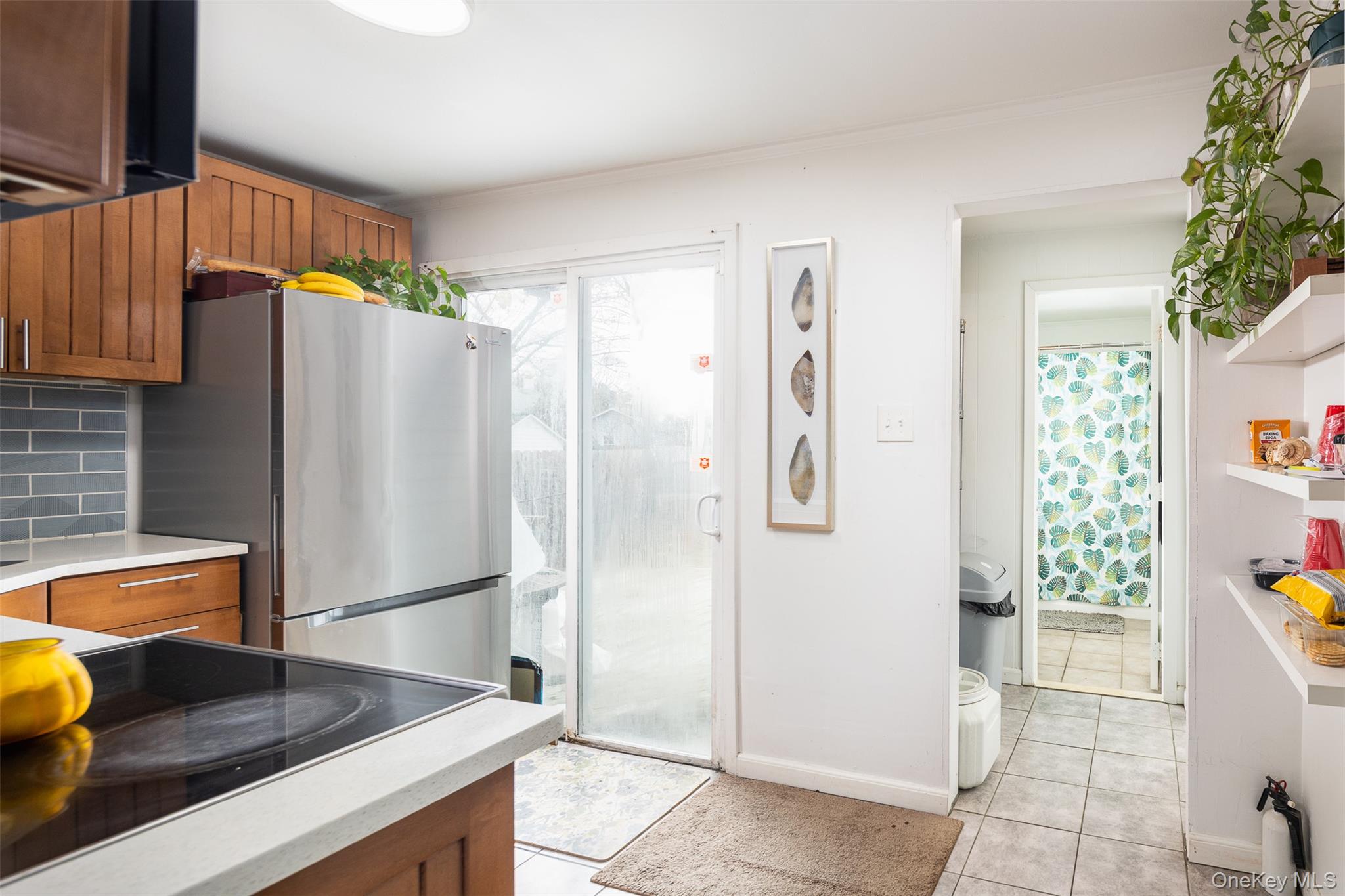 #7 photo, 278 W Elm Road, سوفولك Mastic Beach , NY 11951