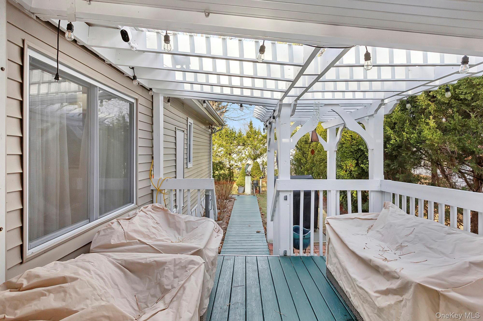 #12 photo, 525 Riverleigh Avenue, सफ़ोक काउंटी Riverhead , NY 11901