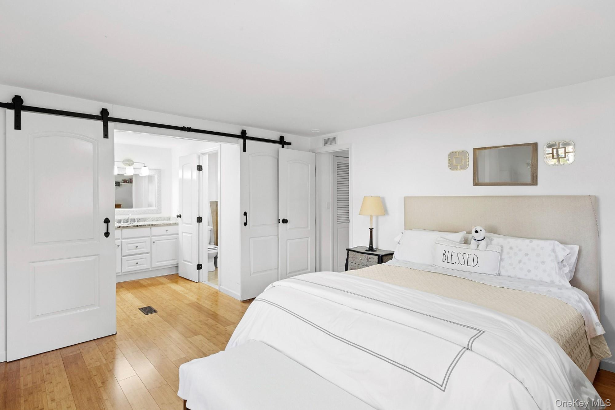 #5 photo, 525 Riverleigh Avenue, सफ़ोक काउंटी Riverhead , NY 11901