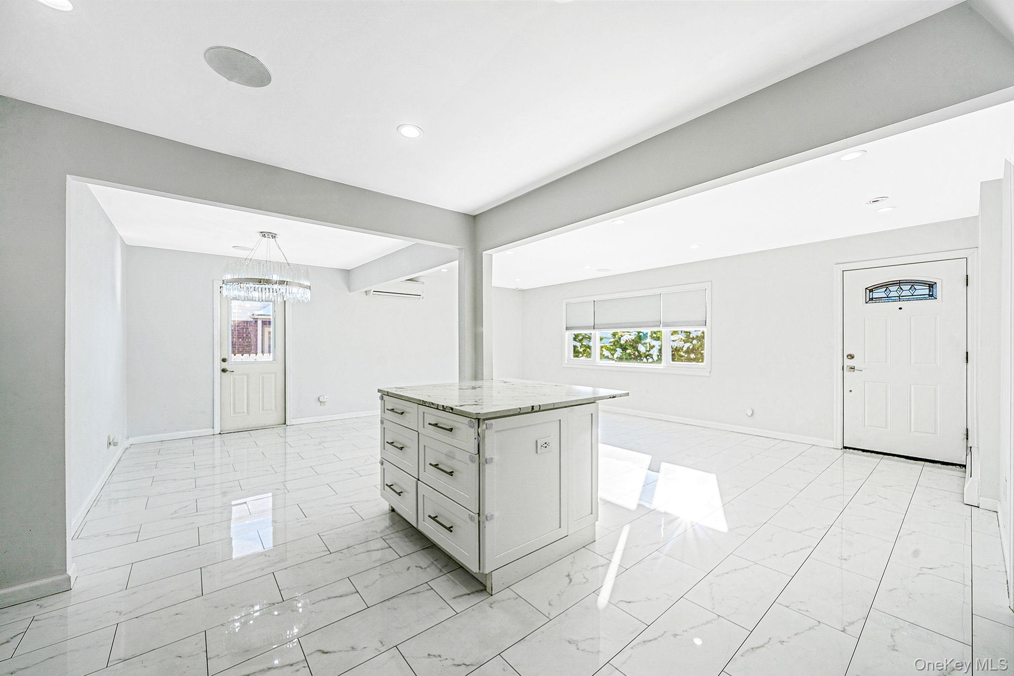 #11 photo, 1 Munro Boulevard, 长岛 Valley Stream , NY 11581