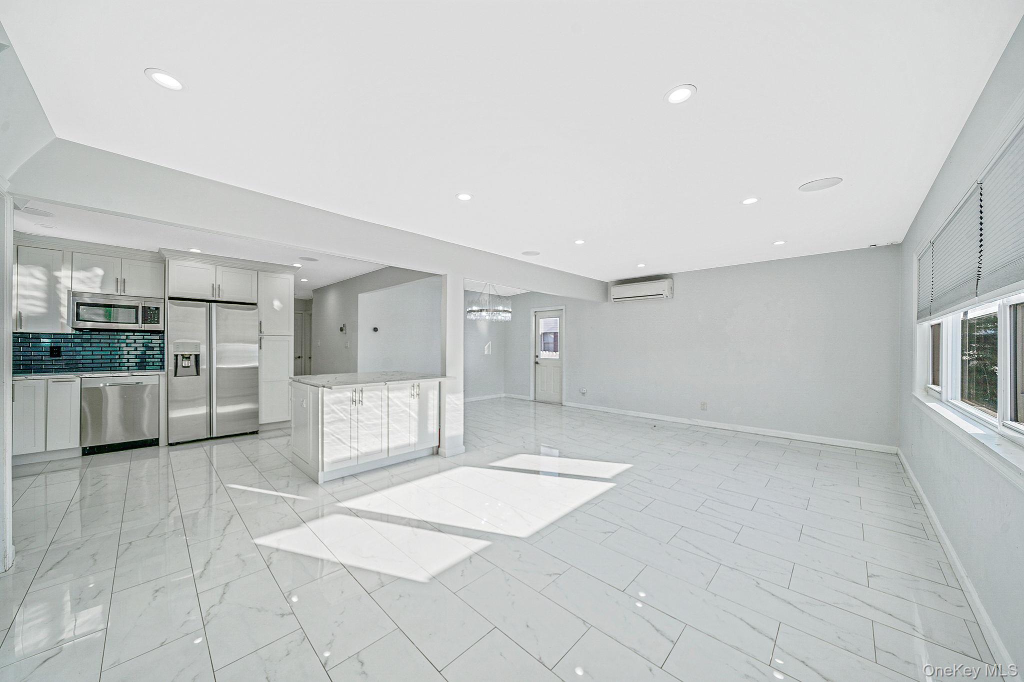 #12 photo, 1 Munro Boulevard, 长岛 Valley Stream , NY 11581