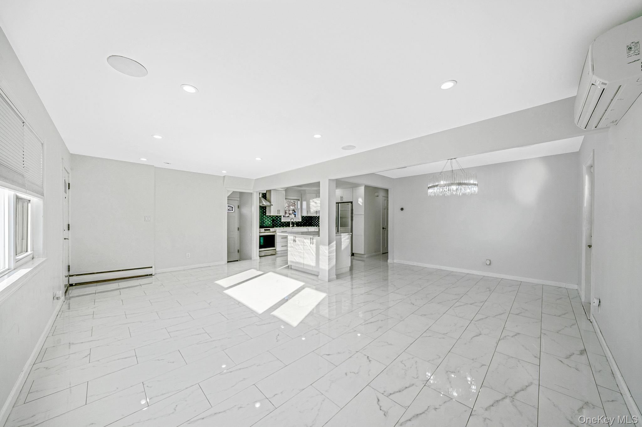 #14 photo, 1 Munro Boulevard, 长岛 Valley Stream , NY 11581