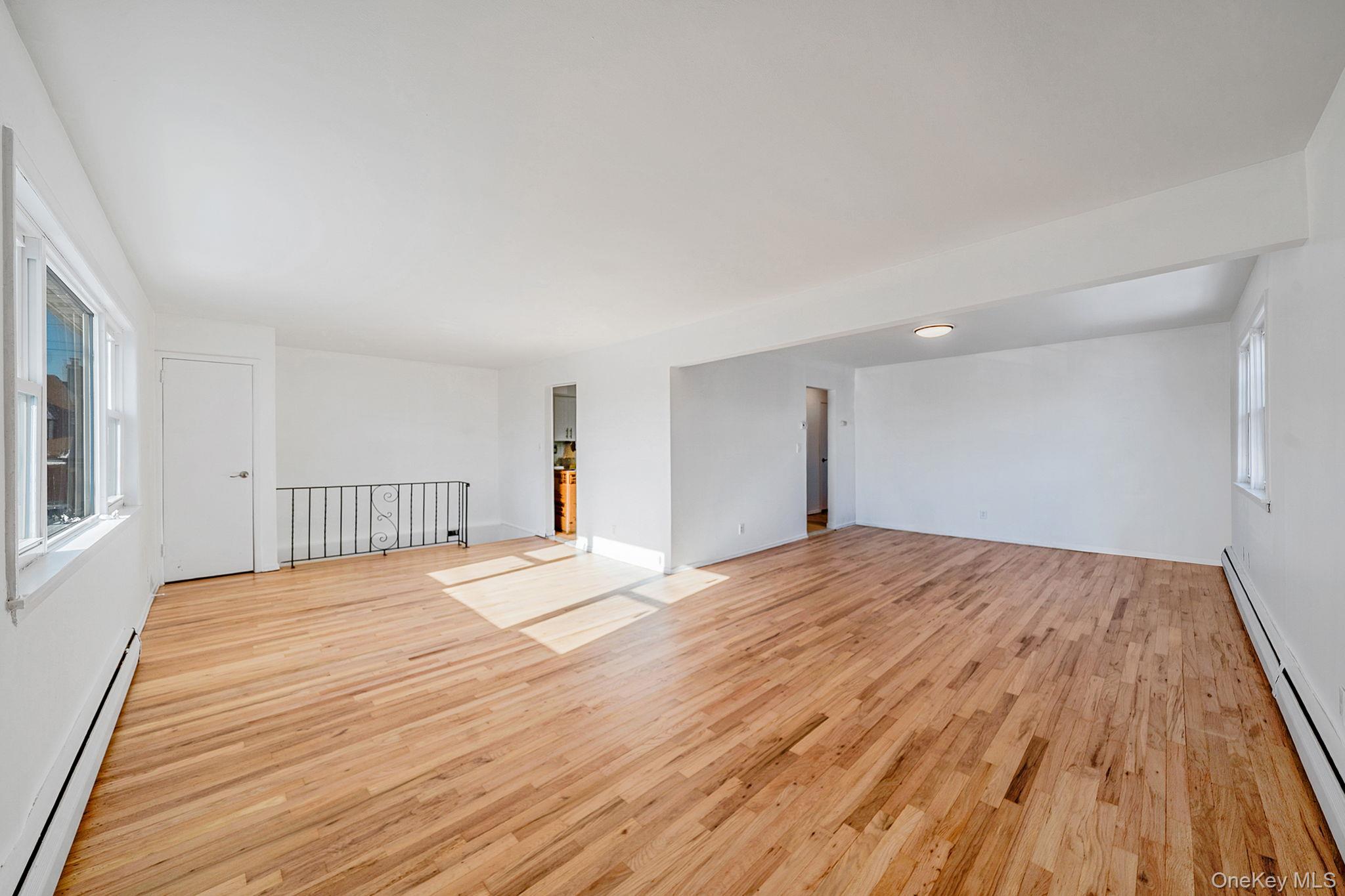 #17 photo, 1 Munro Boulevard, 长岛 Valley Stream , NY 11581