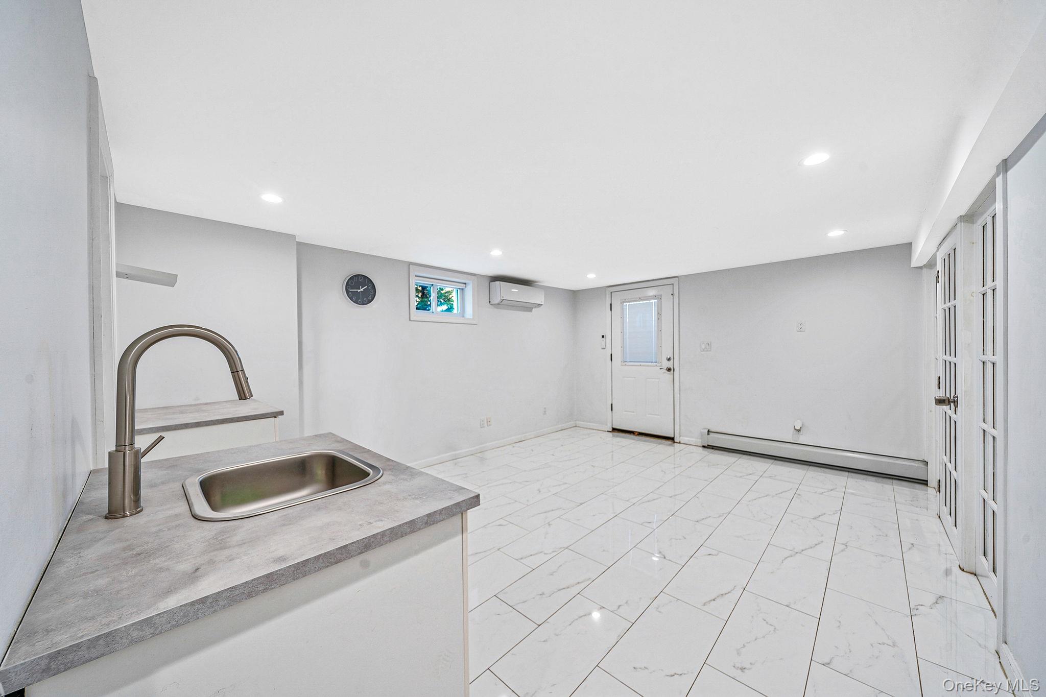 #18 photo, 1 Munro Boulevard, 长岛 Valley Stream , NY 11581