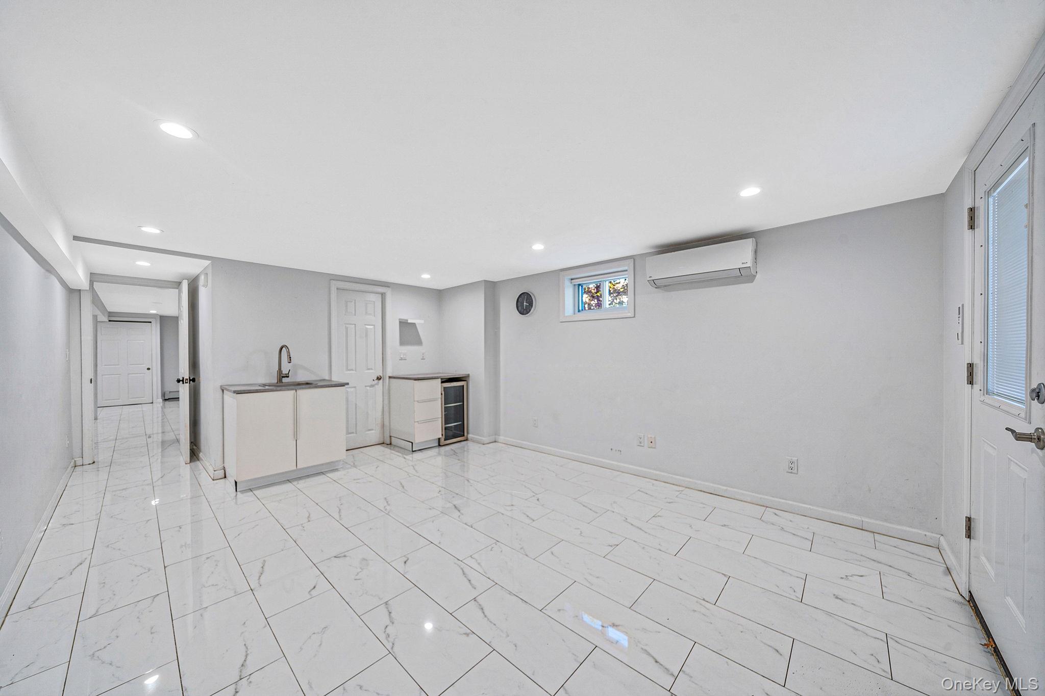 #19 photo, 1 Munro Boulevard, 长岛 Valley Stream , NY 11581