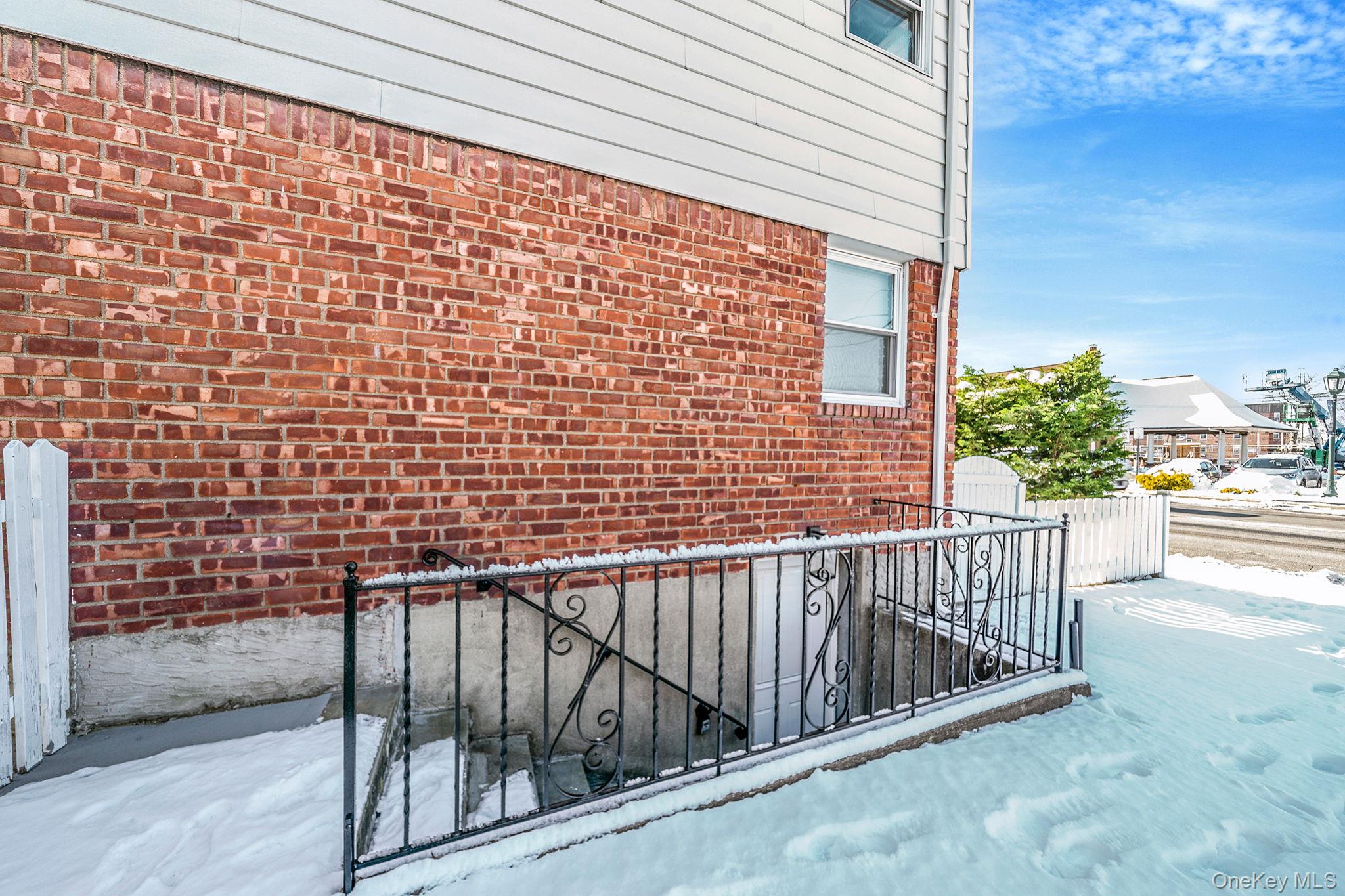 #8 photo, 1 Munro Boulevard, 长岛 Valley Stream , NY 11581