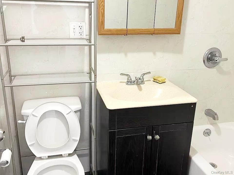 #14 photo, Flushing, كوينز Flushing , NY 11355