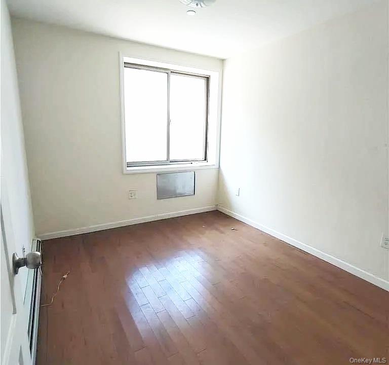 #7 photo, Flushing, كوينز Flushing , NY 11355