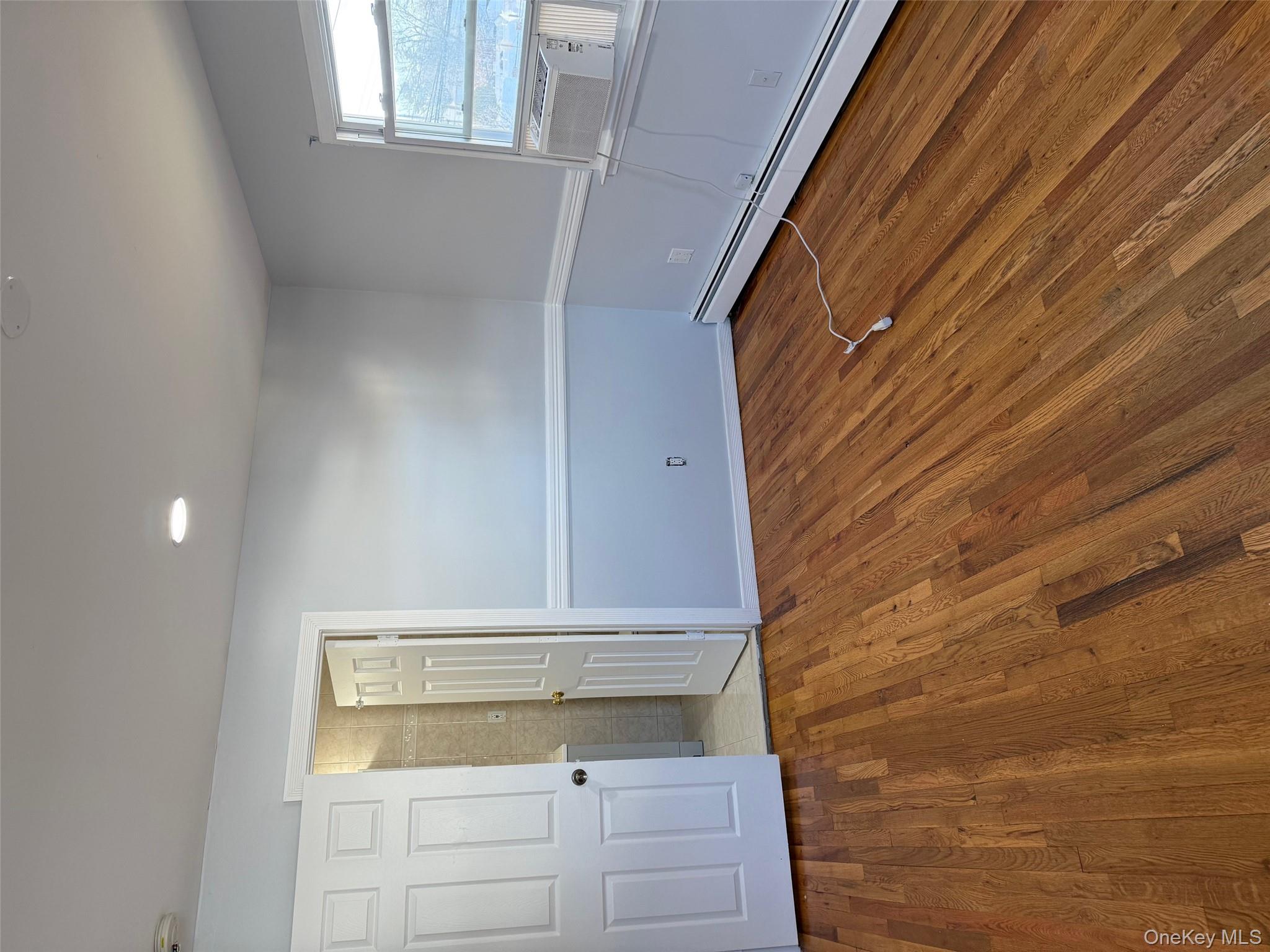 #10 photo, 118 Lincoln Avenue, Deer Park , NY 11729