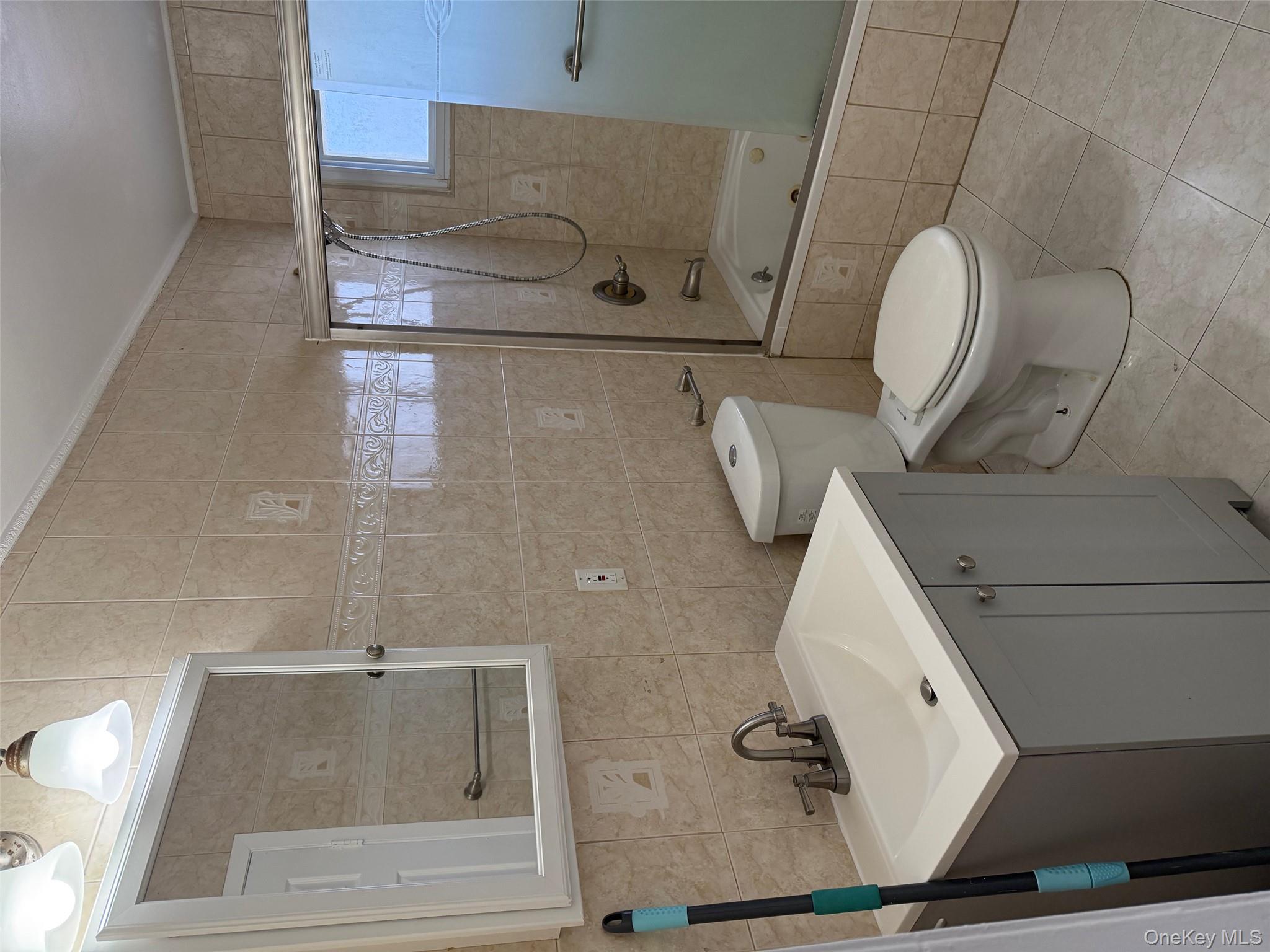 #12 photo, 118 Lincoln Avenue, Deer Park , NY 11729