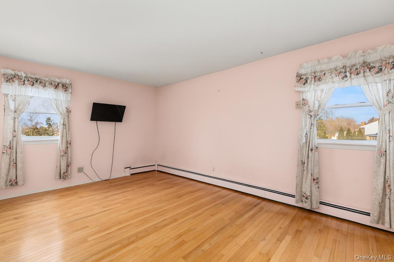 #10 photo, 11 Marlboro Lane, 東長島 East Islip , NY 11730