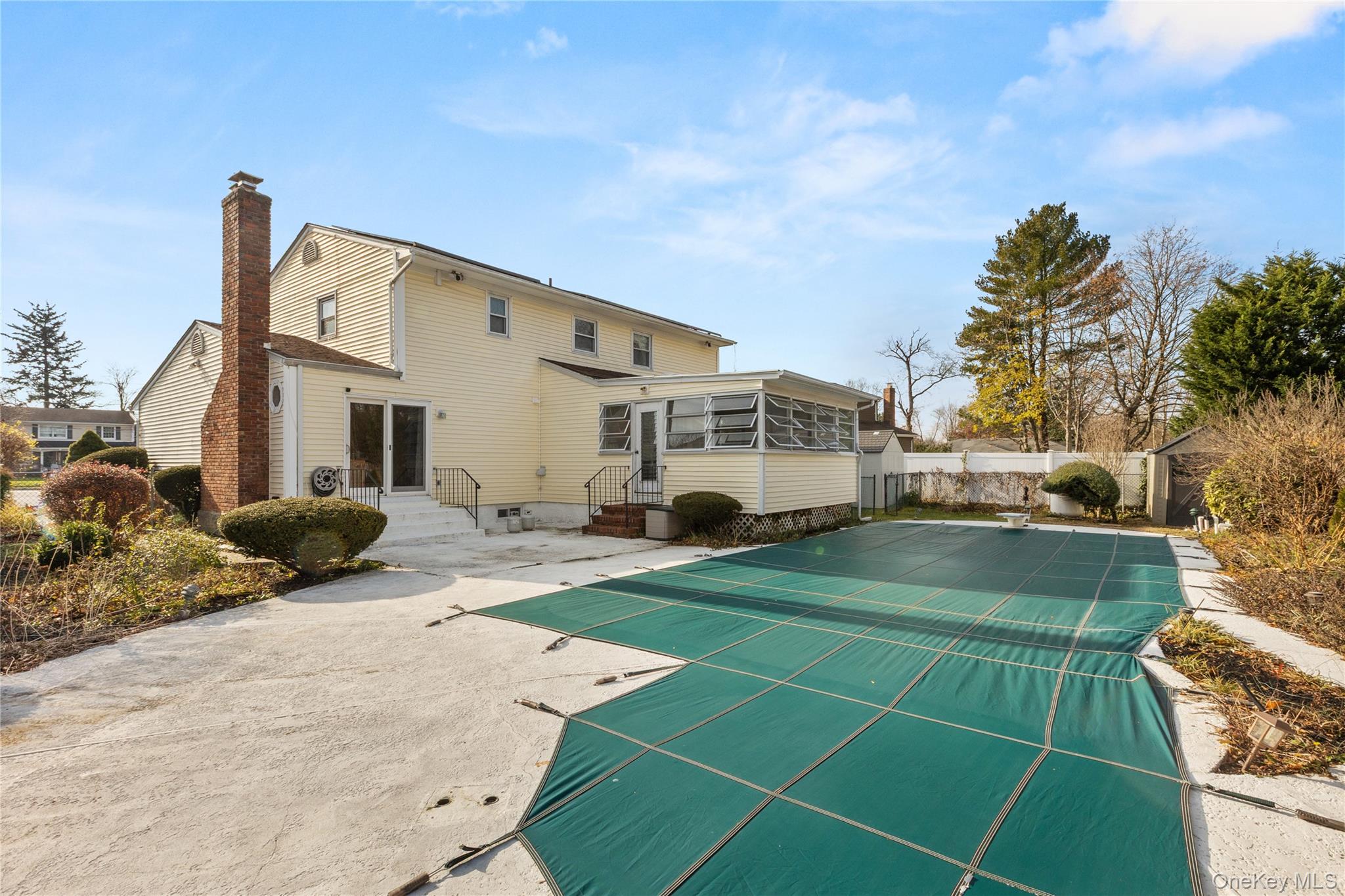 #20 photo, 11 Marlboro Lane, 東長島 East Islip , NY 11730