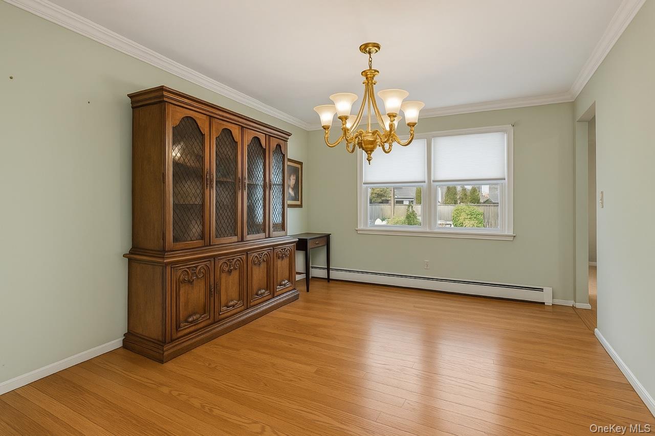 #4 photo, 11 Marlboro Lane, 東長島 East Islip , NY 11730