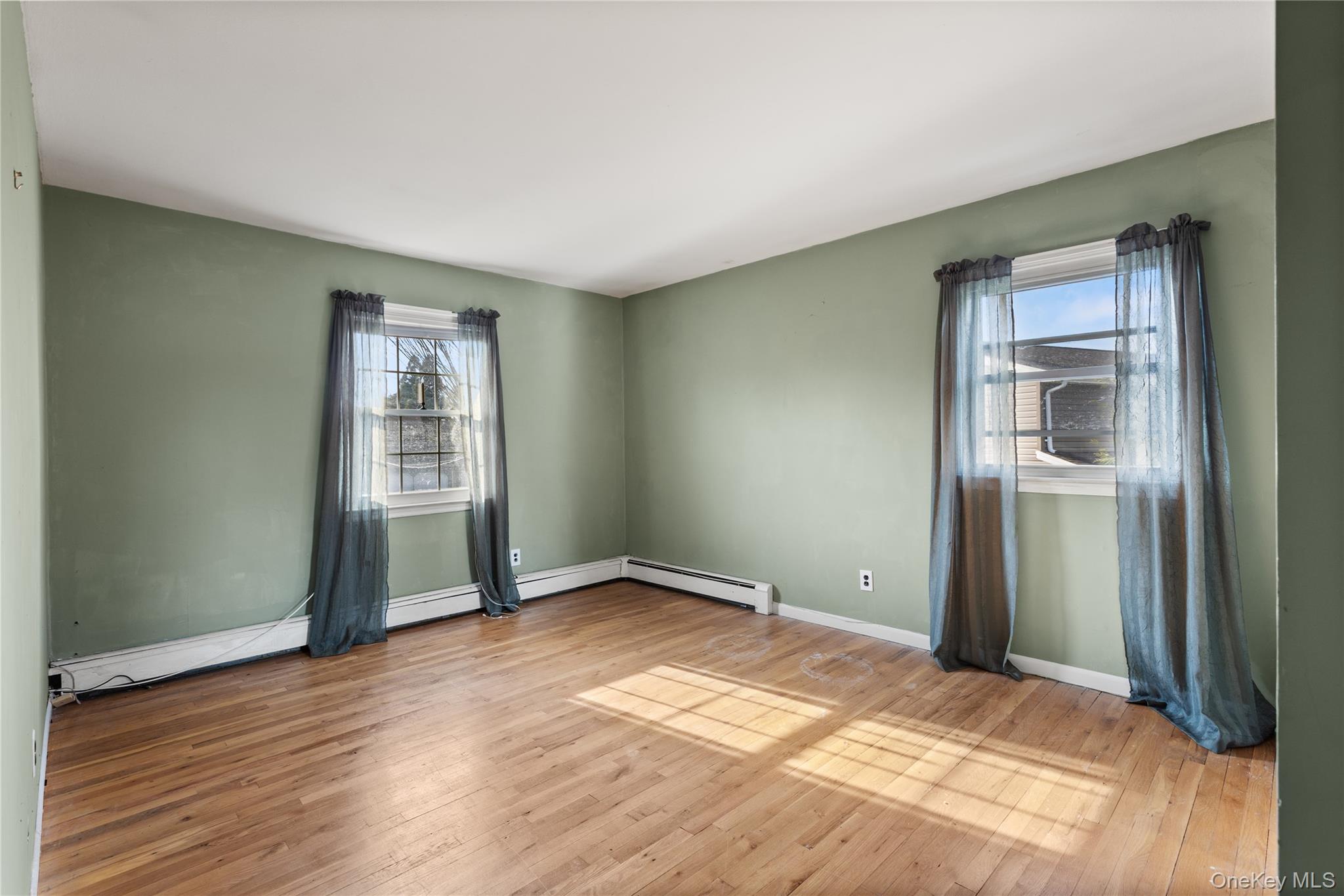 #8 photo, 11 Marlboro Lane, 東長島 East Islip , NY 11730