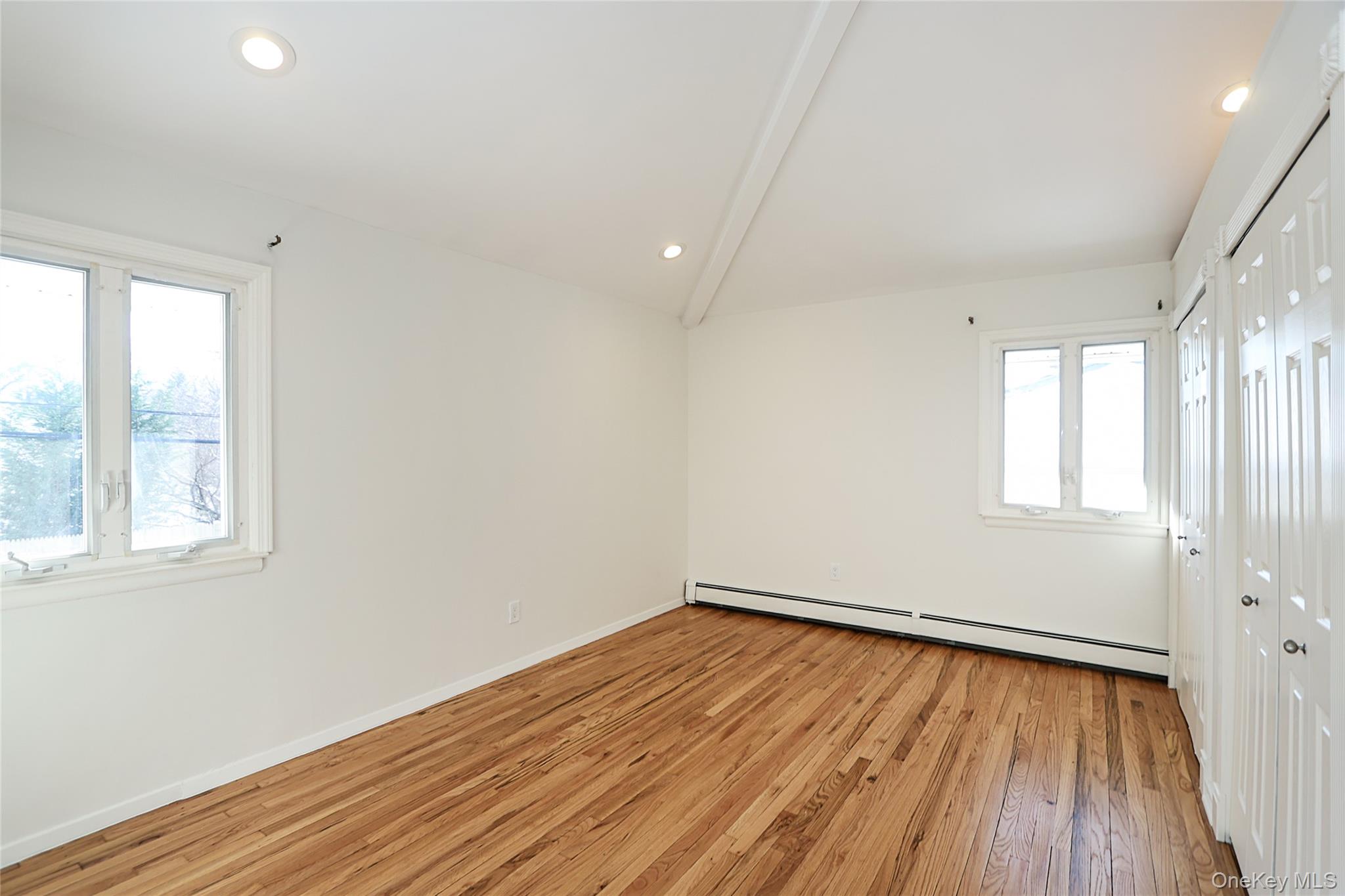 #15 photo, 118 Birchwood Park Drive, Jericho , NY 11753