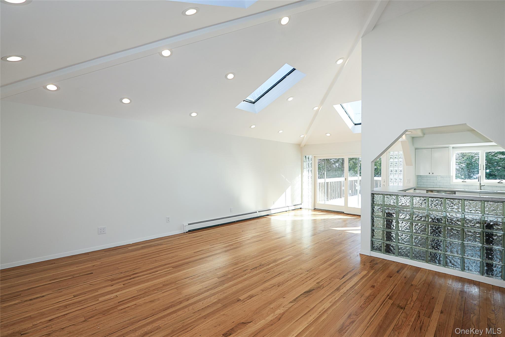 #2 photo, 118 Birchwood Park Drive, Jericho , NY 11753