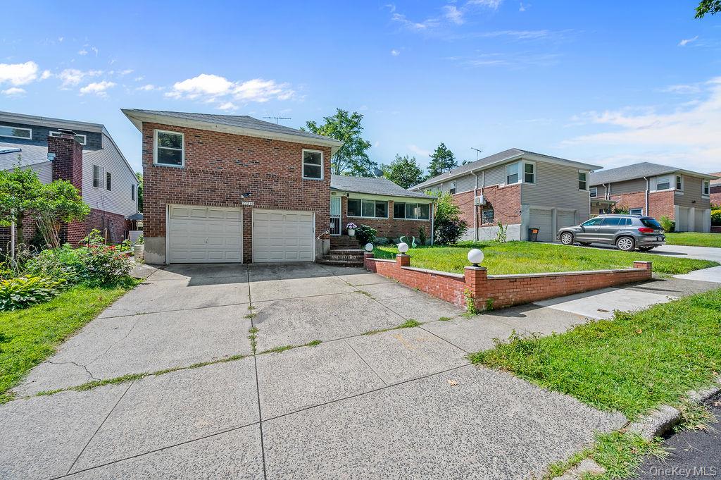 #18 photo, 222-60 Birmington Parkway, Bayside , NY 11364