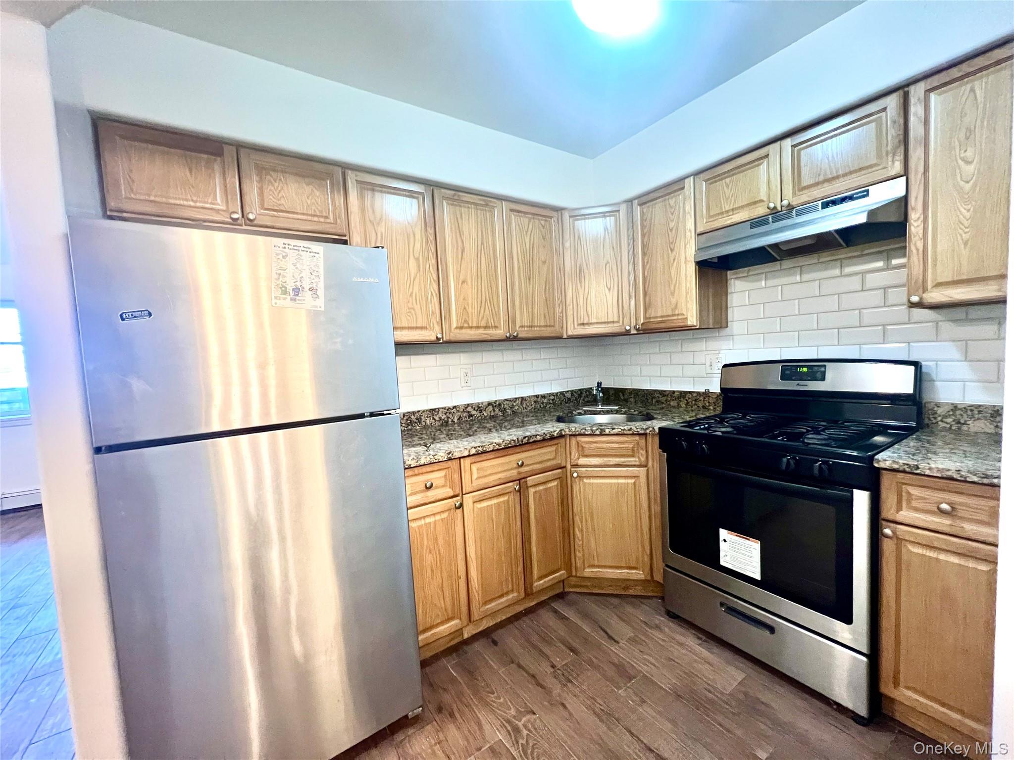 #3 photo, 103-16 Corona Avenue, كوينز Corona , NY 11368
