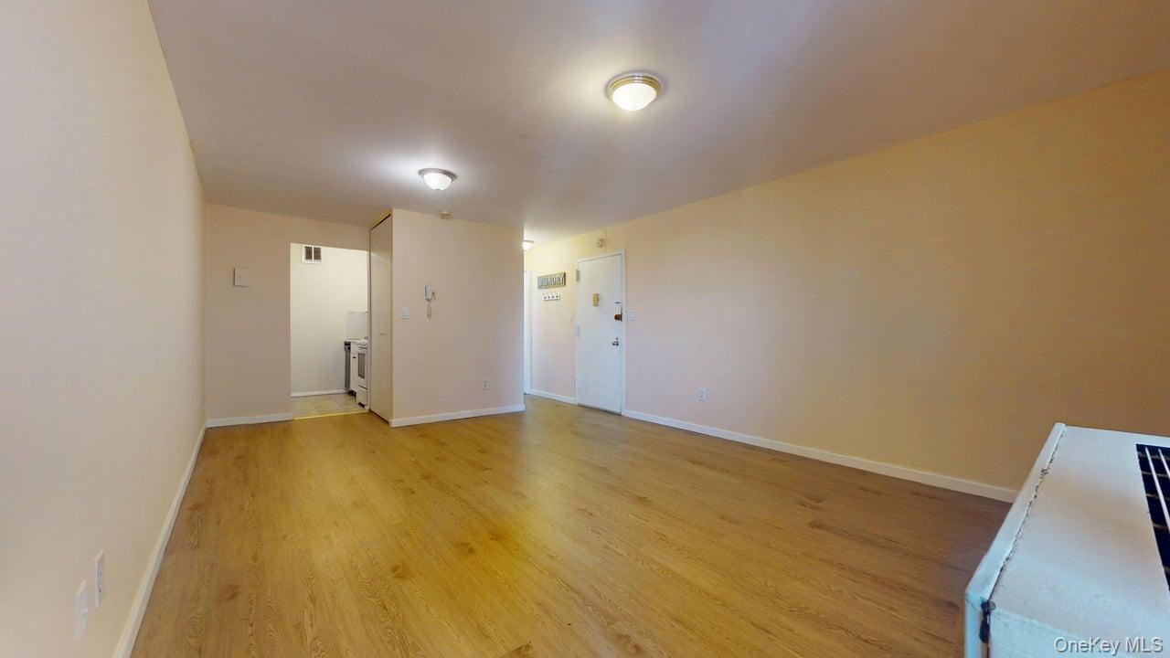 #4 photo, 87-30 62nd Avenue, كوينز Rego Park , NY 11374