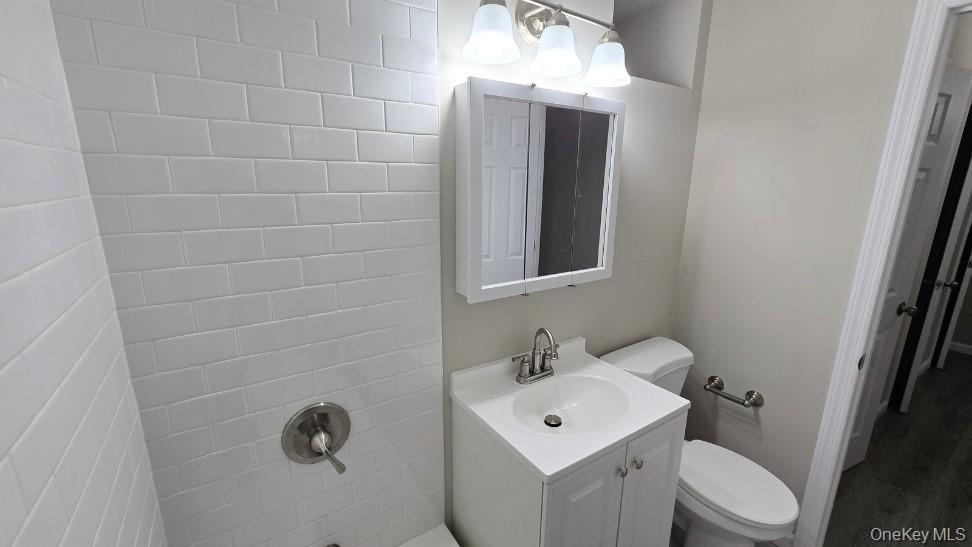 #7 photo, 144-17 Grand Central Parkway, 皇后區 Kew Garden Hills , NY 11435