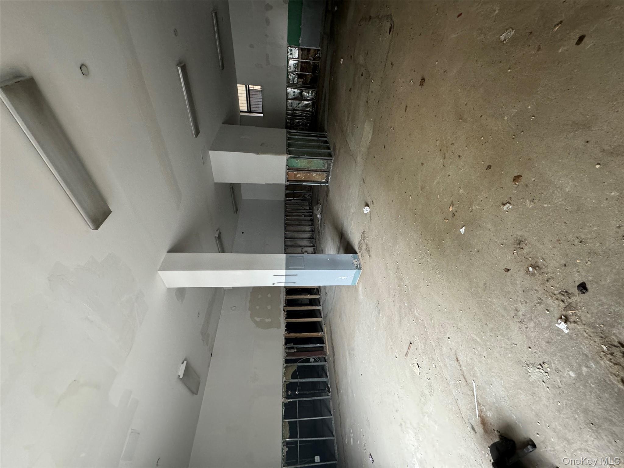 #8 photo, 1105 College Avenue, Бронкс ‖ Bronx , NY 10456