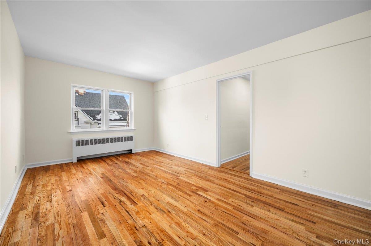 #10 photo, 437 Pelham Road, New Rochelle , NY 10805