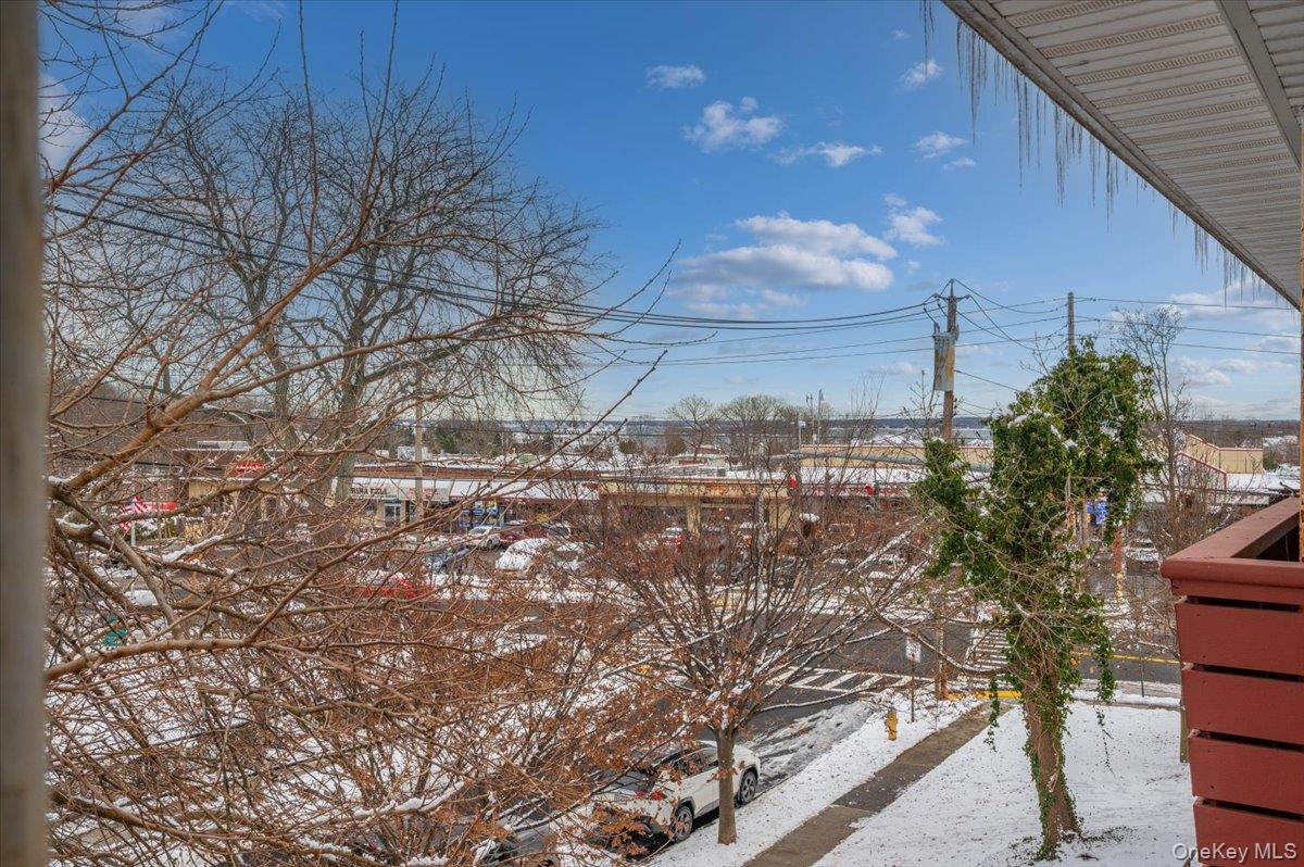 #12 photo, 437 Pelham Road, New Rochelle , NY 10805