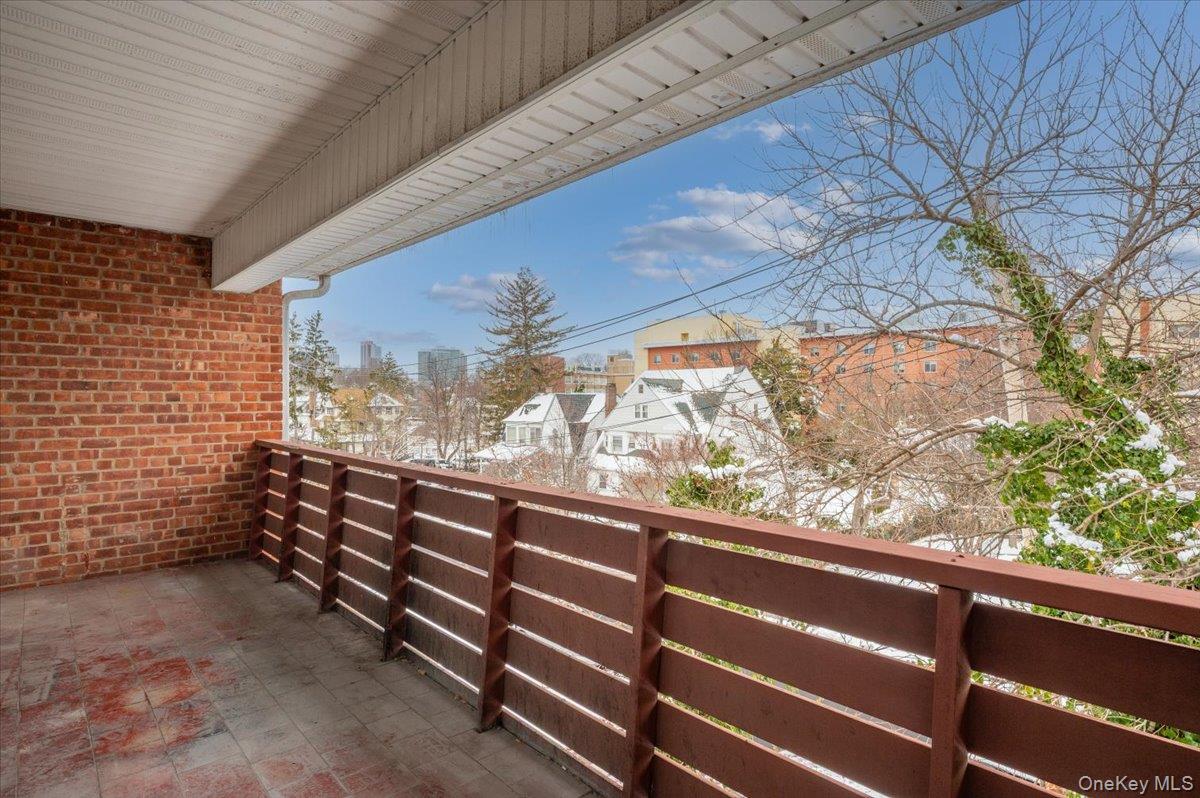 #14 photo, 437 Pelham Road, New Rochelle , NY 10805