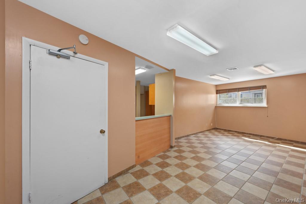 #4 photo, 200 S Broadway, Tarrytown , NY 10591