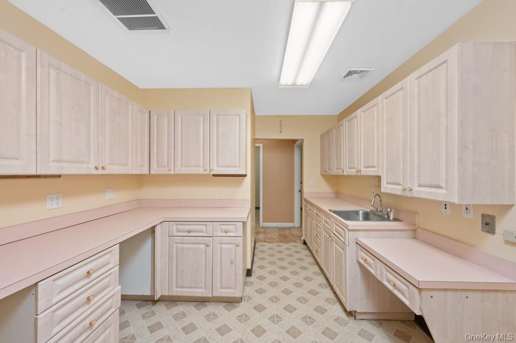 #6 photo, 200 S Broadway, Tarrytown , NY 10591