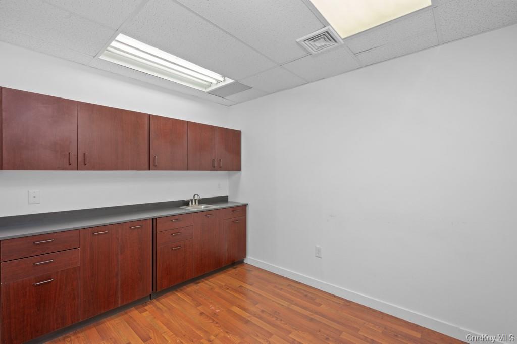 #10 photo, 200 S Broadway, Tarrytown , NY 10591