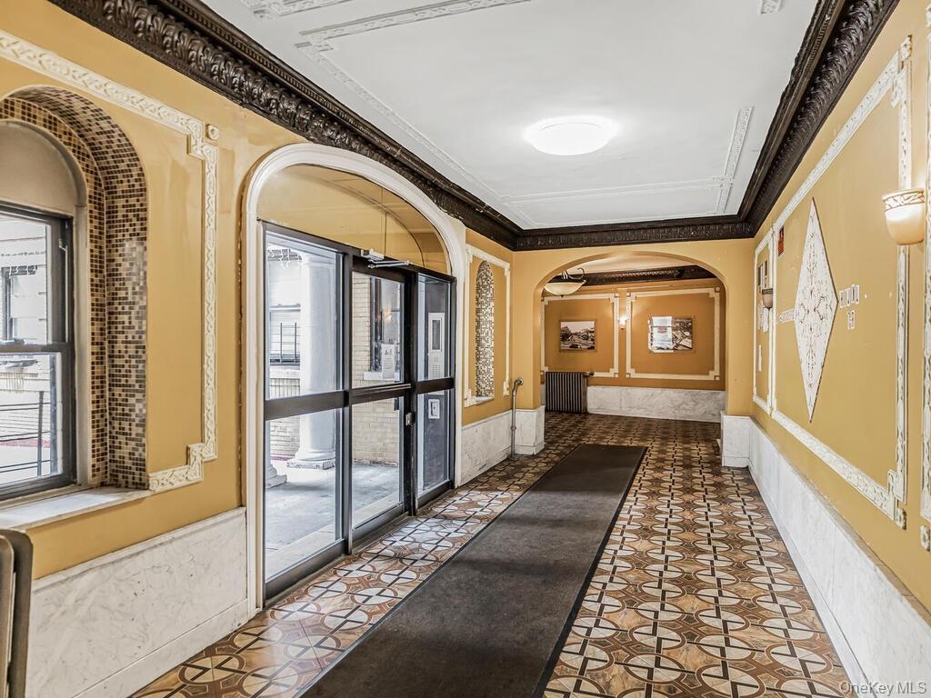 #10 photo, 91 E 208th Street, Bronx , NY 10467