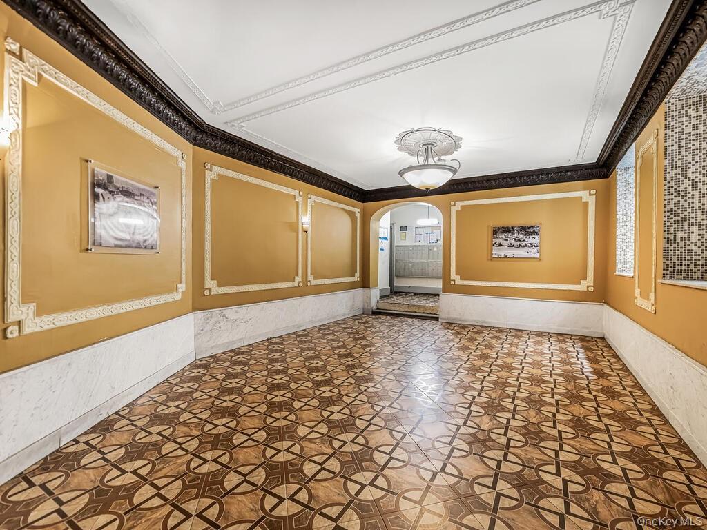 #11 photo, 91 E 208th Street, Bronx , NY 10467