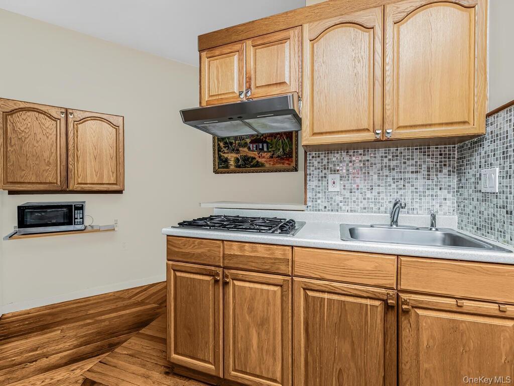 #2 photo, 91 E 208th Street, Bronx , NY 10467