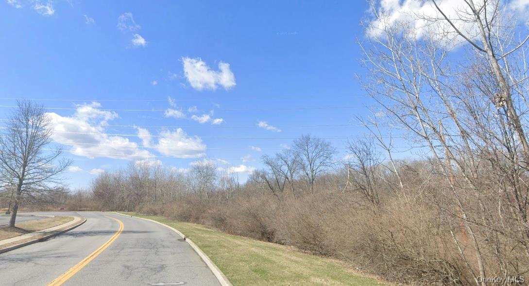 #4 photo, 32 Gibbs Court, Middletown , NY 10940