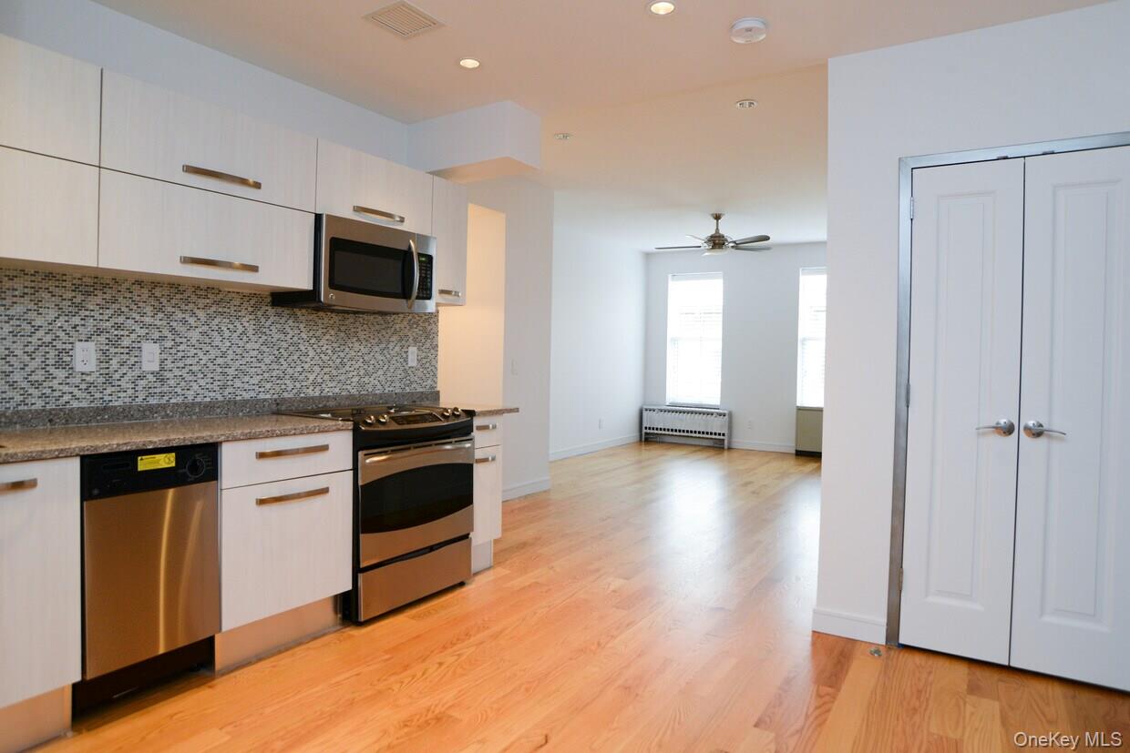 #16 photo, 114 Greenpoint Avenue, ब्रुकलीन Brooklyn , NY 11222