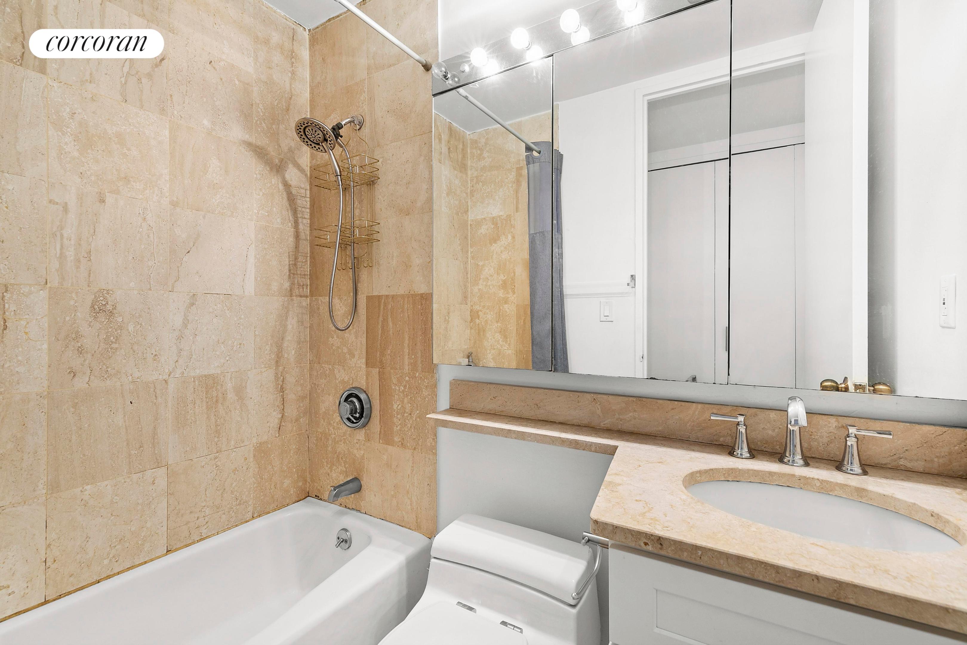 #5 photo, New York City, मैनहटन Hell's Kitchen , NY 10019