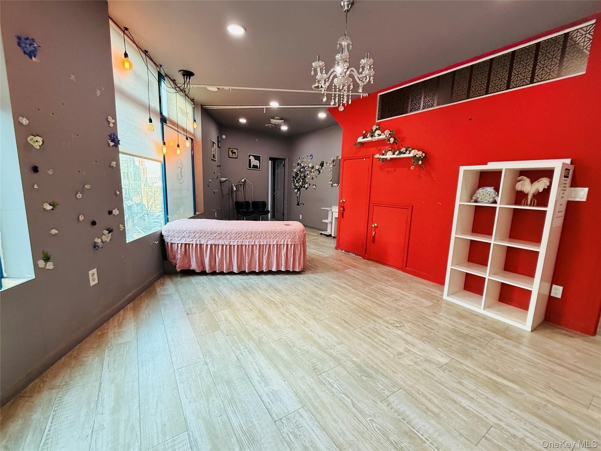 #1 photo, 3705 Prince Street, 法拉盛 Flushing , NY 11354