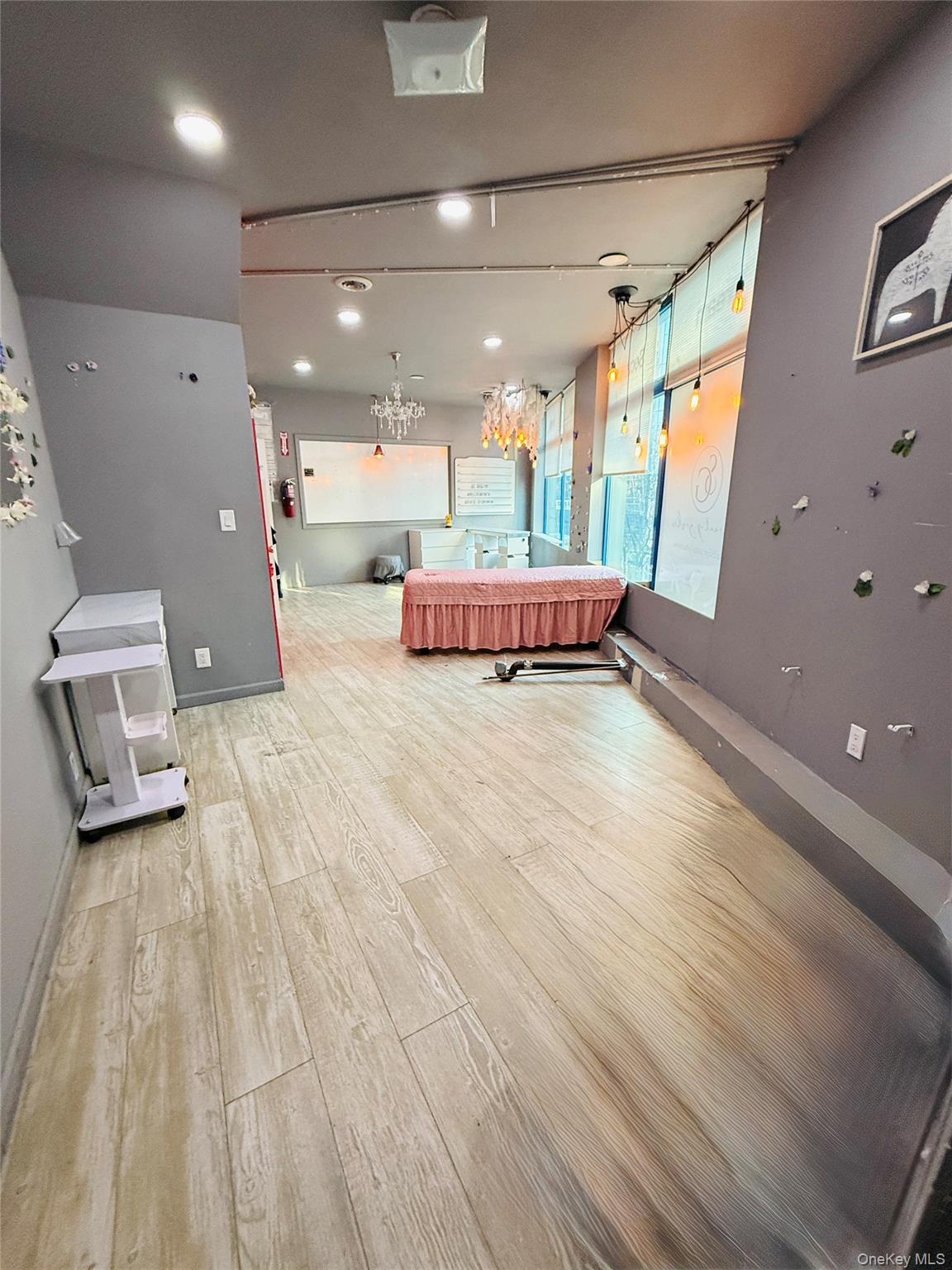 #4 photo, 3705 Prince Street, 法拉盛 Flushing , NY 11354