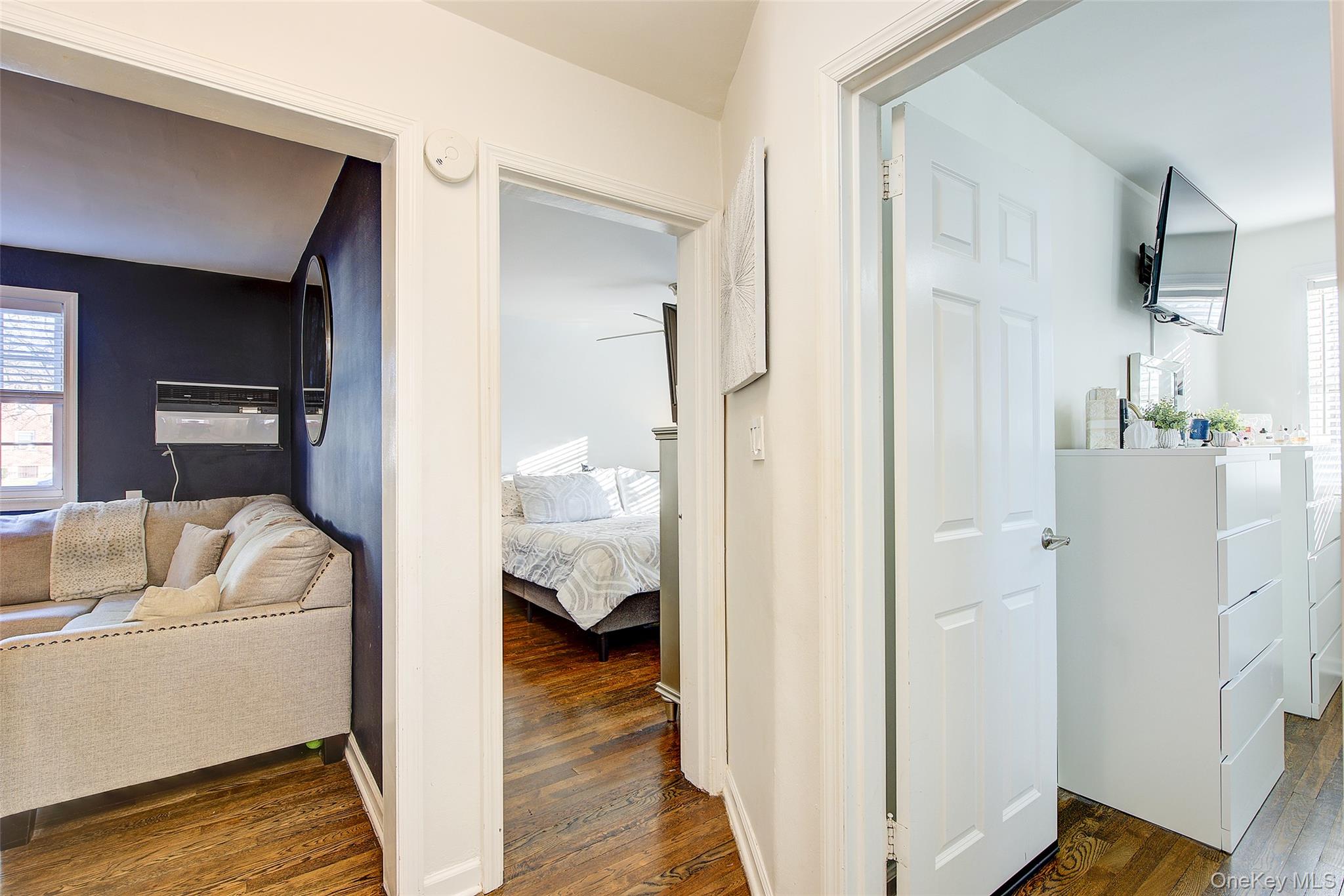 #17 photo, 67-46 224th Street, बेसाइड Bayside , NY 11364