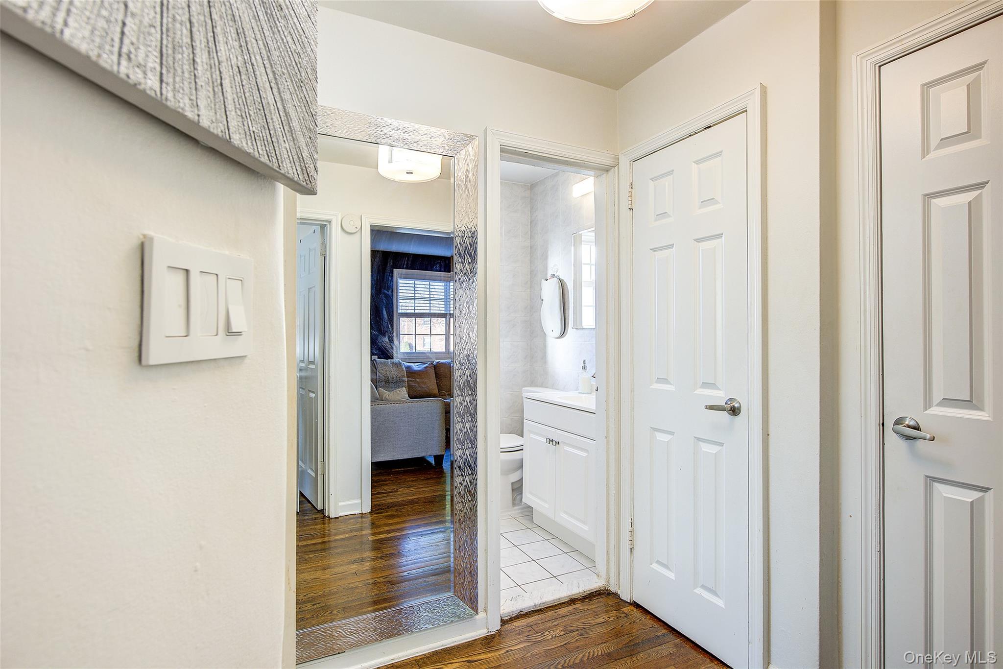 #18 photo, 67-46 224th Street, बेसाइड Bayside , NY 11364