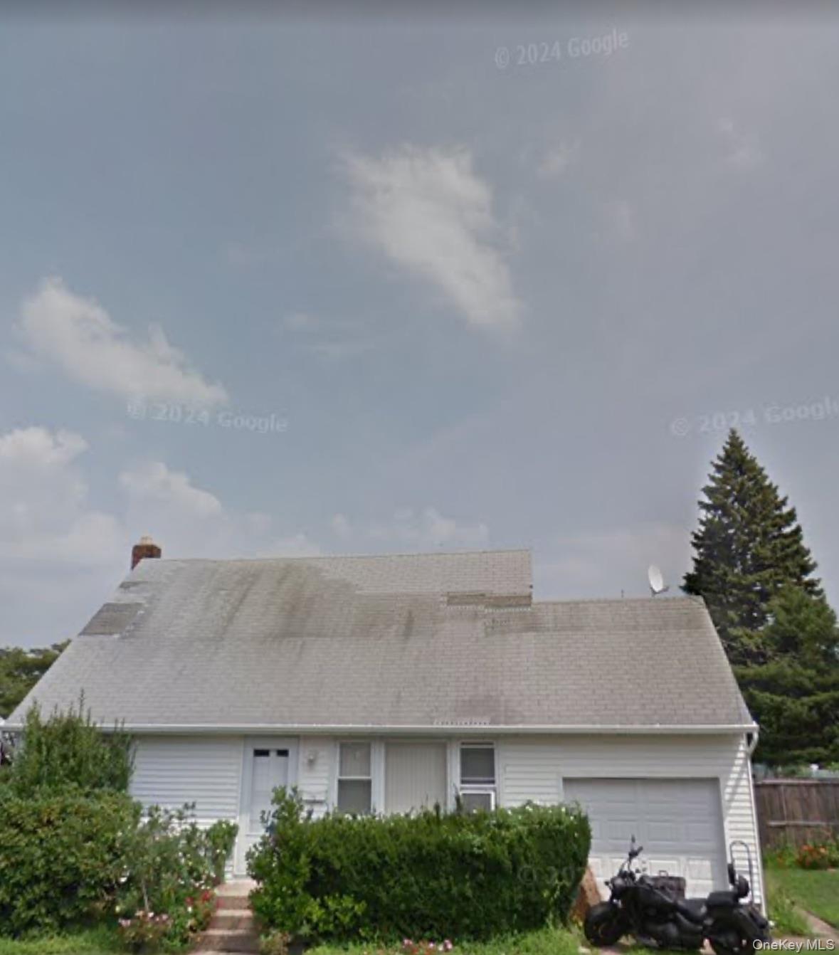 #1 photo, 214 7th Street, ناسو Wantagh , NY 11793