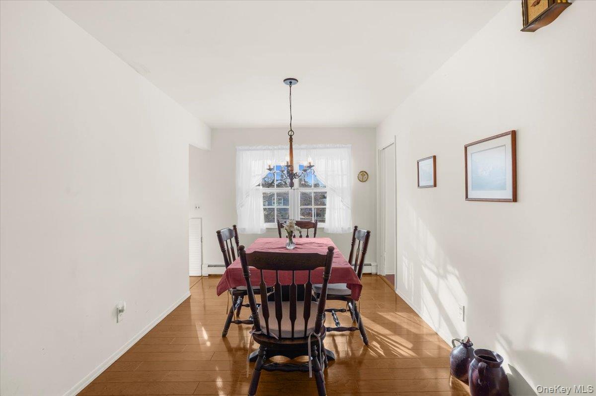 #11 photo, 182 Connetquot Drive, Oakdale , NY 11769