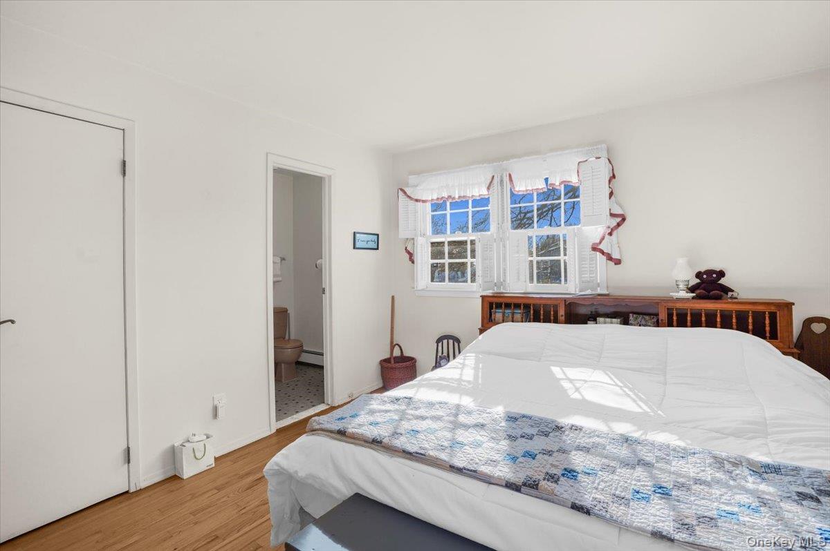 #19 photo, 182 Connetquot Drive, Oakdale , NY 11769